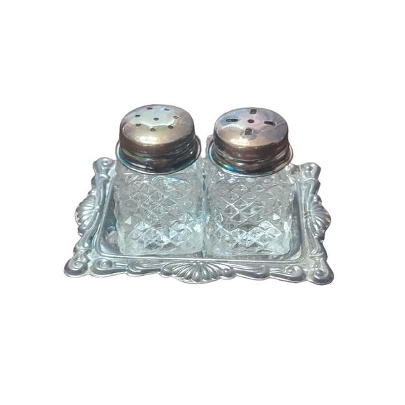 Vintage mini salt and pepper set - Picture 2 of 3